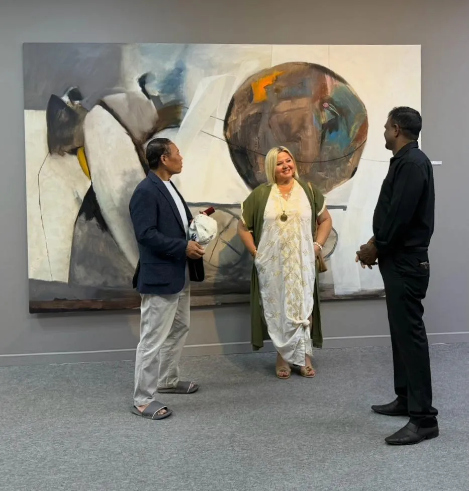 Visitors, artists and collectors at Matti Sirvio Art Galleria — photo 33